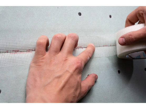 Стрічка для швів (серп\'янка скловолоконна) 100 мм, 10 м